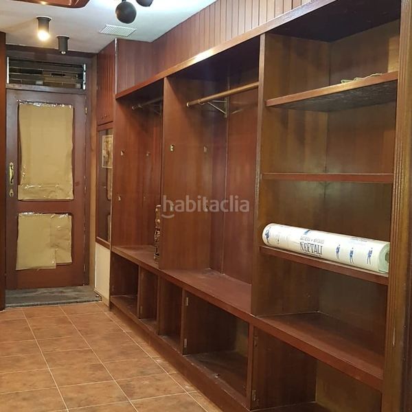 Foto a3e44483-a33c-4bc9-9a2a-246b63a980e5. Lloguer local comercial a Centro Torrelavega