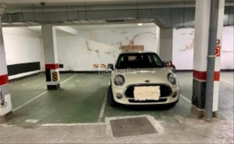 Foto beaa33be-d6f3-4c8f-9979-9855c5b59060. Parking voiture dans Numancia - San Fernando Santander