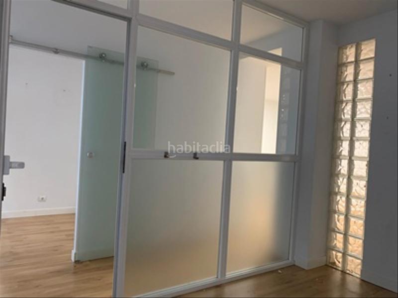 Foto 444cfa16-8663-4d24-be18-87c96f62ffde. Lloguer local comercial a Centro - Ayuntamiento Santander