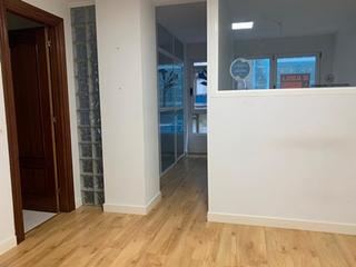 Location Local commercial  Calle amos de escalante. Santander centro