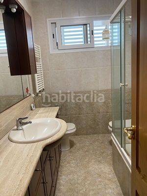 Foto 5241862c-651e-4ac9-8cf6-f2408b181fe5. Lloguer pis amb calefacció a Los Castros Santander