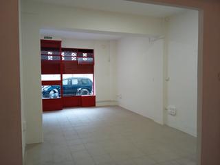 Alquiler Local Comercial  Calle guevara. Calle guevara