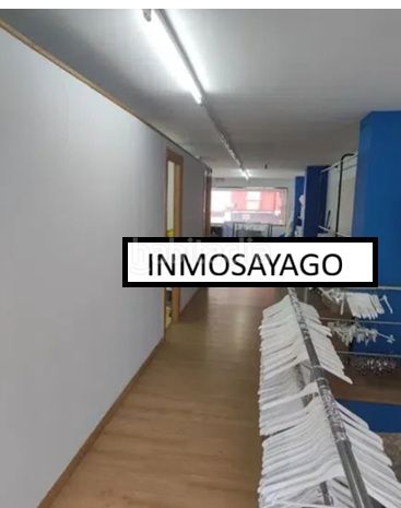 Foto bc0f2d9f-cf75-420a-8cec-a7495d8304a7. Location local commercial dans Muriedas Camargo