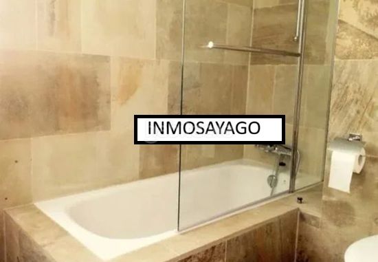 Foto 0478ab94-afb3-4c24-b0d7-23a30fce6b15. Location appartement avec parking dans Los Castros Santander