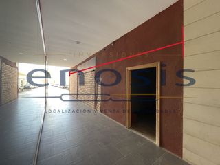 Geschäftsraum in Avenida torre pacheco, 35. Amplio local comercial en roldán, ideal para tu negocio