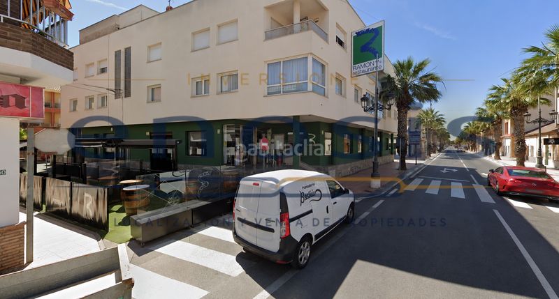 Foto c941f63d-834c-4215-ae63-f49dd9d25f20. Pis amb aparcament a Centro Alcázares (Los)