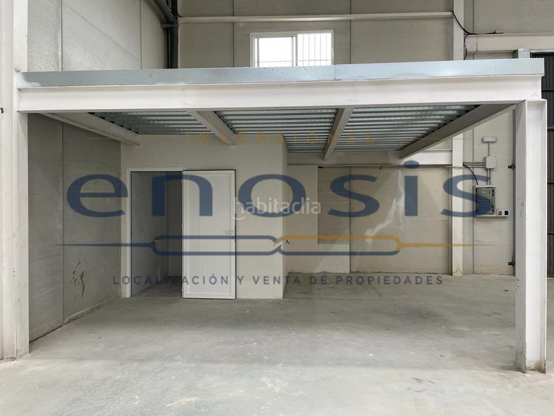 Foto b57996eb-e3a8-4c9b-9d5e-e39b0c4f18c9. Location bâtiment à usage industriel dans Roldán Torre - Pacheco