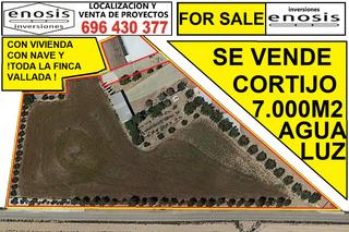 Country house in Los Martínez del Puerto. Se vende casa de campo - cortijo de 7.300m2, perímetro vallado,