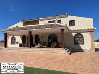 Chalet  Travesía torre pacheco. Se vende chalet en torre pacheco parcela 6800m2
