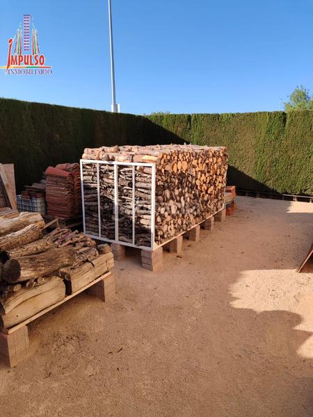 Foto 1548970d-b2f8-4617-9406-f0f58333cb86. Chalet con camino riscaldamento parcheggio piscina in Albacete