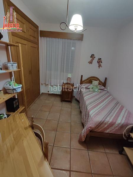 Foto 3b74ed55-8ec9-431e-ace2-9c960bc33229. Chalet con camino riscaldamento parcheggio piscina in Albacete