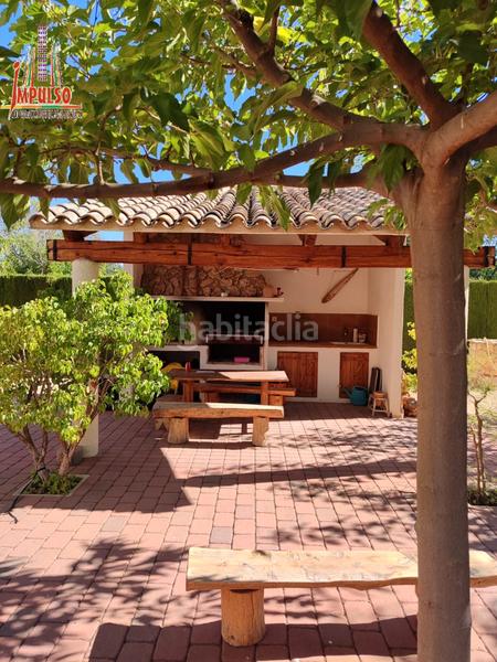 Foto 4349a0b4-8291-4f8c-89f0-274c8518db24. Chalet con camino riscaldamento parcheggio piscina in Albacete