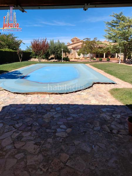 Foto 60087703-67ba-4543-84d3-0e8c2b8c057a. Chalet con camino riscaldamento parcheggio piscina in Albacete