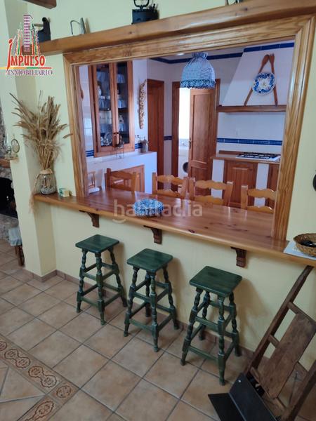 Foto 9992fd28-7306-463b-85f9-9515800134cd. Chalet con camino riscaldamento parcheggio piscina in Albacete