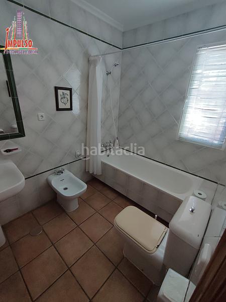 Foto c572deac-a93d-4a18-9f60-0ec4593f02a1. Chalet con camino riscaldamento parcheggio piscina in Albacete