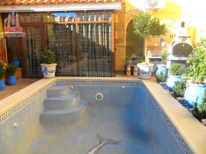 Foto 19d6cfc3-b8b3-4b11-8268-818a85df86f3. Chalet con camino riscaldamento parcheggio piscina in Albacete