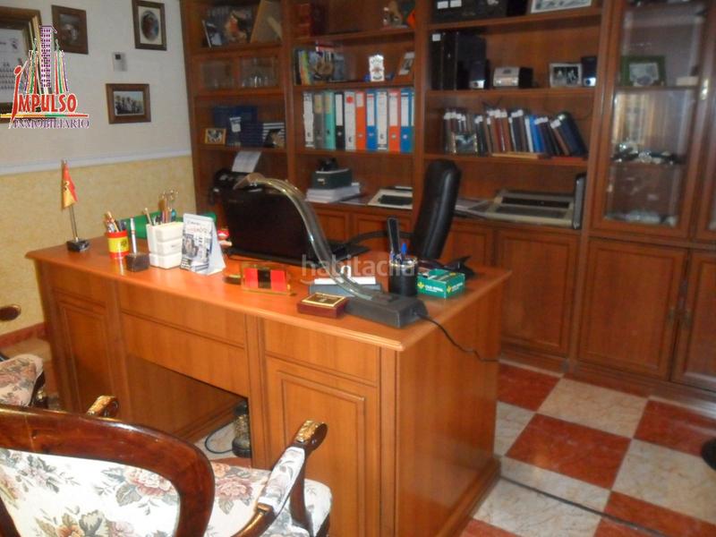 Foto 2646b104-e102-4c15-aece-43f1f83fa1e3. Chalet con camino riscaldamento parcheggio piscina in Albacete