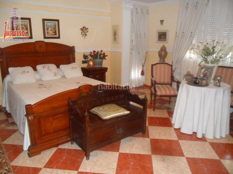 Foto 2c166b0a-d931-4f3e-96b8-150adb217a21. Chalet con camino riscaldamento parcheggio piscina in Albacete