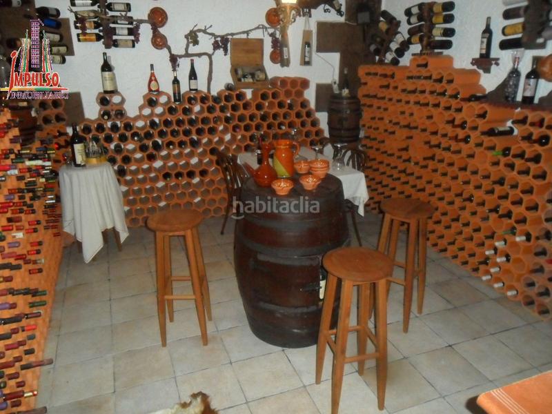 Foto 5184dbe5-e67c-4c06-9274-61b806d92dd9. Chalet con camino riscaldamento parcheggio piscina in Albacete