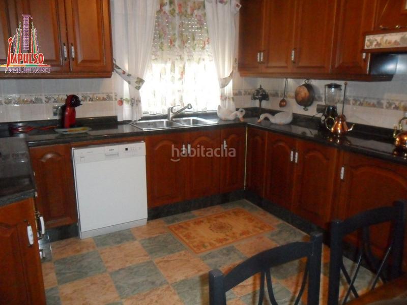 Foto 55131454-237b-474b-9af9-caf25e0ac6e0. Chalet con camino riscaldamento parcheggio piscina in Albacete