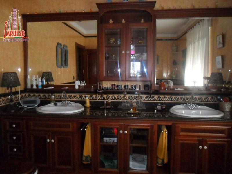 Foto 736750bc-2a3b-4229-9f1c-0e17008a901b. Chalet con camino riscaldamento parcheggio piscina in Albacete