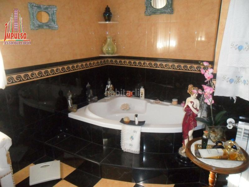 Foto 80b82439-3804-4e6a-ba3a-4af6dfced593. Chalet con camino riscaldamento parcheggio piscina in Albacete