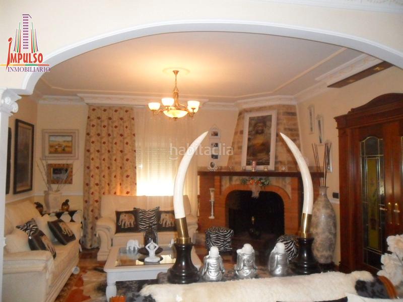 Foto c70b2cb2-f79d-4331-b851-b28ddfd279d9. Chalet con camino riscaldamento parcheggio piscina in Albacete