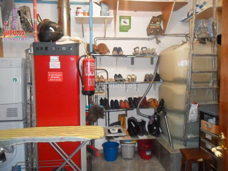 Foto def3a074-1117-40cf-b271-be414763403e. Chalet con camino riscaldamento parcheggio piscina in Albacete