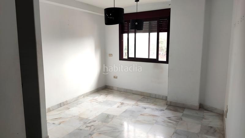 Foto 819e6853-b963-4ca0-80cc-4f2dab0888a1. Piso  en venta avd. del ejercito español en Muelle Ceuta