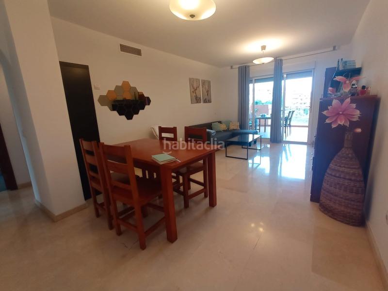 Foto e418cbee-ea4e-4c4b-b461-a72354cf09e4. Appartement dans calle infanta doña elena 65 dans Los Pacos Fuengirola
