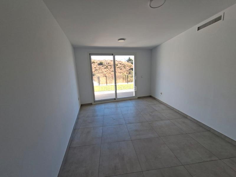 Foto 05c5929f-c1b6-41b1-b7fd-b680a9c2786d. Casa a schiera in calle pensamiento 52b in Torreblanca del Sol Fuengirola