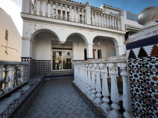 Maison jumelée à Calle río guadalquivir 18. Pareado en una zona privilegiada con patio y garaje propio