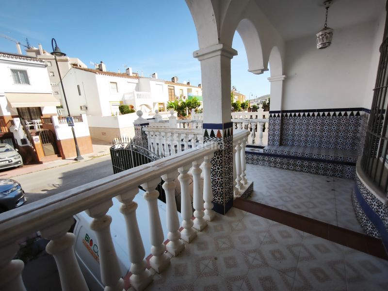 Foto c2fb3026-ca56-477f-b26d-810360584589. Maison jumelée dans calle río guadalquivir 18 dans Centro Mijas
