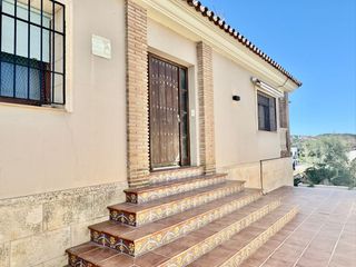 Xalet  Calle poleo de sierrezuela 16. Fabulosa villa en una zona residencial tranquila de la sierrezue