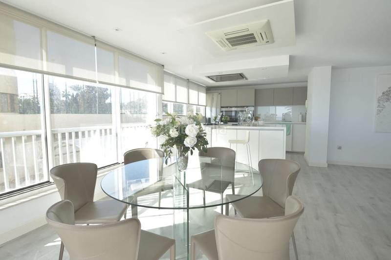 Foto 856b3ae4-ae0d-4f8a-a422-d5ede676d5f9. Piso en paseo marítimo rey de españa 95 fabuloso piso de 3 dormitorios con altas calidades en toda la vivienda en Fuengirola