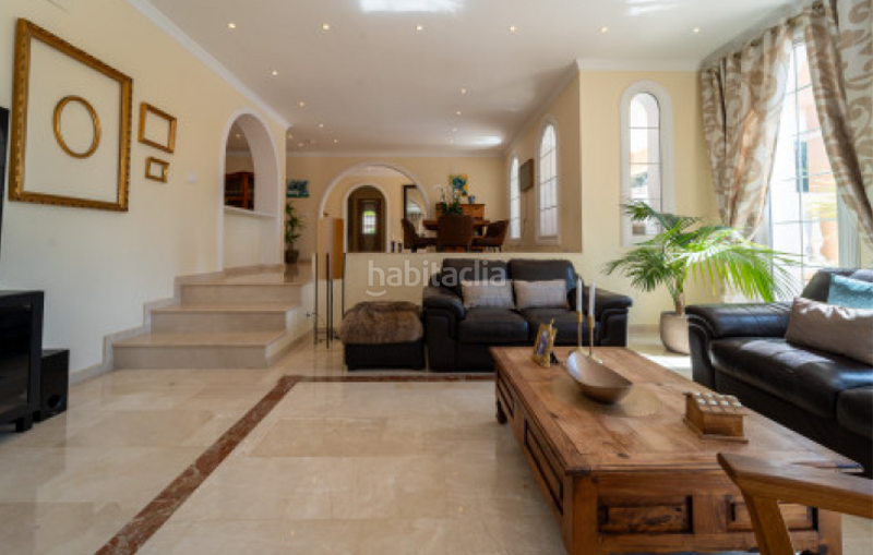 Foto 80a34b93-cb60-4404-80a7-a7ea8c5f3fa9. Chalet en n/a fantástica villa en una zona muy privilegiada y con una tranquilidad perfecta en Mijas