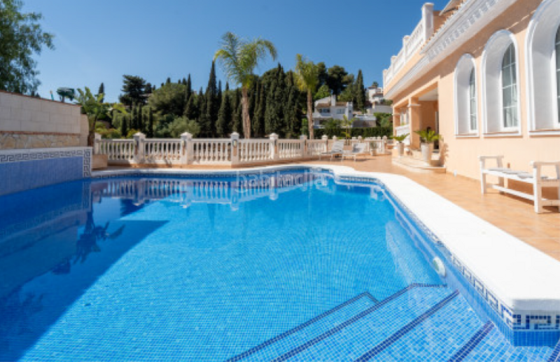 Foto aebf78b8-a217-4f50-8656-e334298aac6f. Chalet en n/a fantástica villa en una zona muy privilegiada y con una tranquilidad perfecta en Mijas