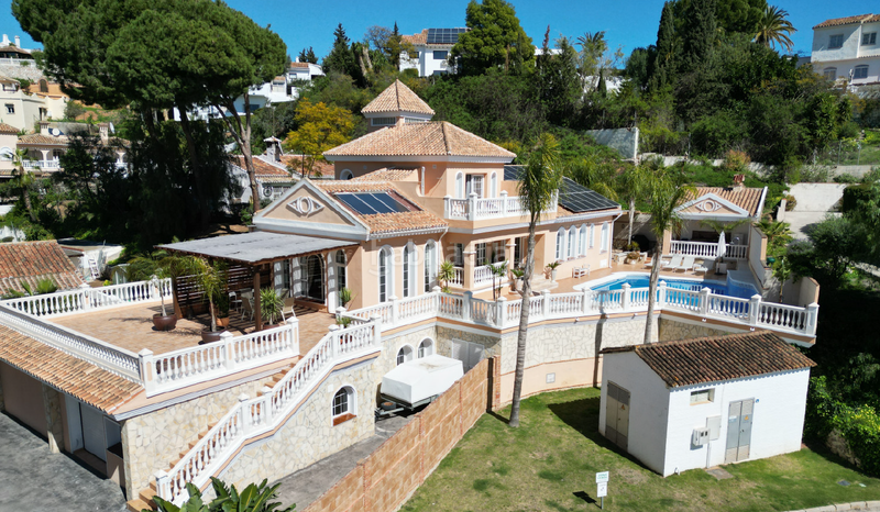 Foto f986a0b2-617f-4a59-a166-c1baee73ee46. Chalet en n/a fantástica villa en una zona muy privilegiada y con una tranquilidad perfecta en Mijas