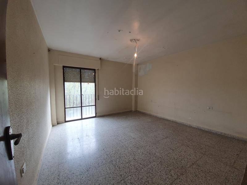 Foto d3609ee9-c32f-4f28-ade4-65e8102ca868. Pis a calle santiago 60 a Guadix