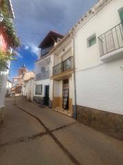 Casa a Calle la cruz 11. Casa en el centro de jerez del marquesado,