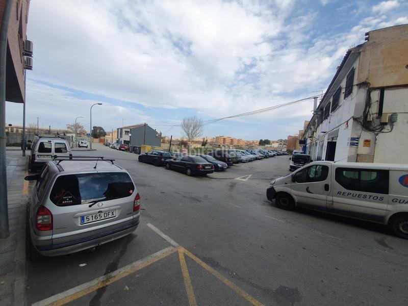 Foto e7164bdb-a2a2-435c-a19f-7d15844da874. Terreno residencial en calle de la vega 2 solar en cerca zona centro en Guadix