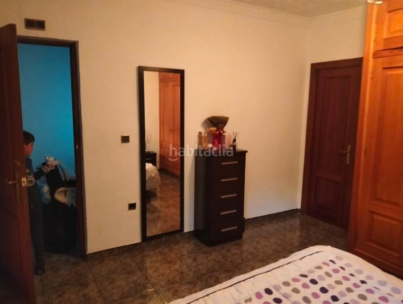 Foto fae59654-077b-427b-8faf-49442b220a40. Casa  , granada en Dólar