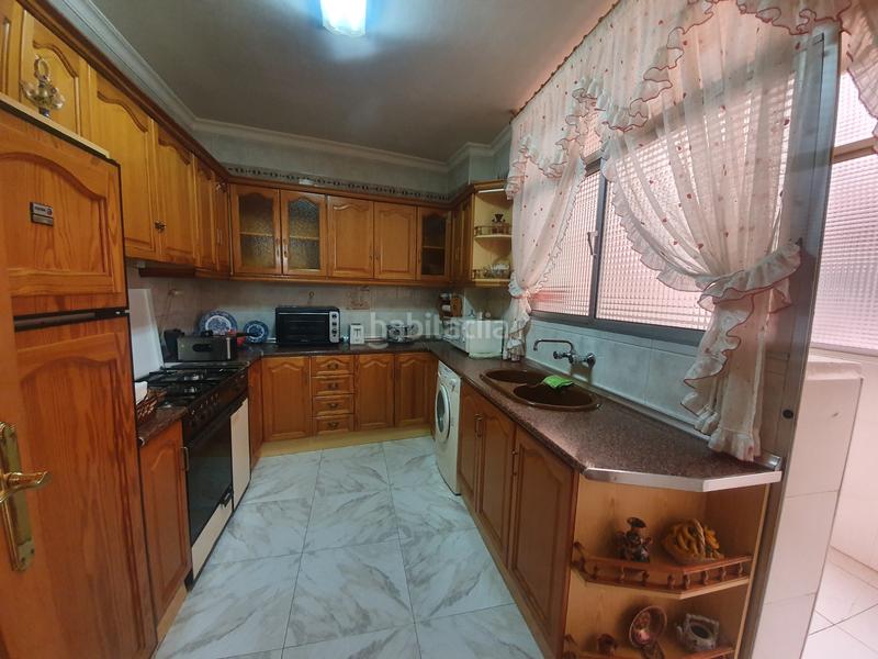 Foto b61d16c1-c833-47ee-b6f9-bdedaa6f066d. Piso  en zona centro en Guadix