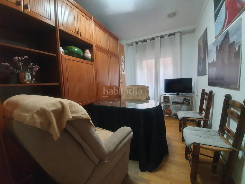 Foto c196f4a2-4158-42c8-b473-ff8897df0eb9. Appartamento in avenida medina olmos 29 in Guadix