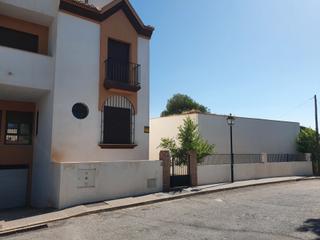 Affitto Casa a schiera in Calle bibliofilo carlos sanz lopez 6. Casa nueva a estrrenar, buenz zona, buenas vistas