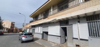 Local commercial à Calle mercadillo 51. Local instalado para negocio de bar , restaurante etc