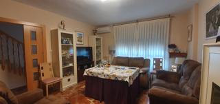 Maison jumelée à Guadix. Casa duplex en la mejor zona de  guadix