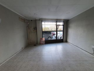 Rent Business premise in Calle enrique casas vila 4. Local comercial en el centro de guadix