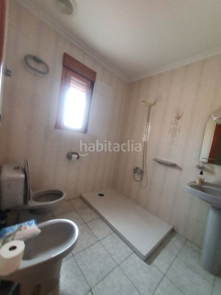 Foto bf90a8bd-f636-442a-a5ce-f593e3d1bf37. Xalet amb xemeneia calefacció aparcament a Guadix