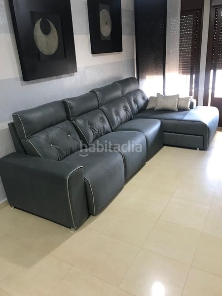 Foto 5ce3808f-0860-4286-8049-a94b6e22a15e. Pis a calle juan pedernal 1 a Guadix